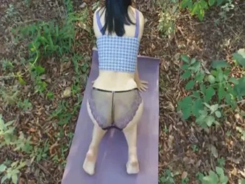 Bawa istri Anda ke rumah tetangga untuk bercinta